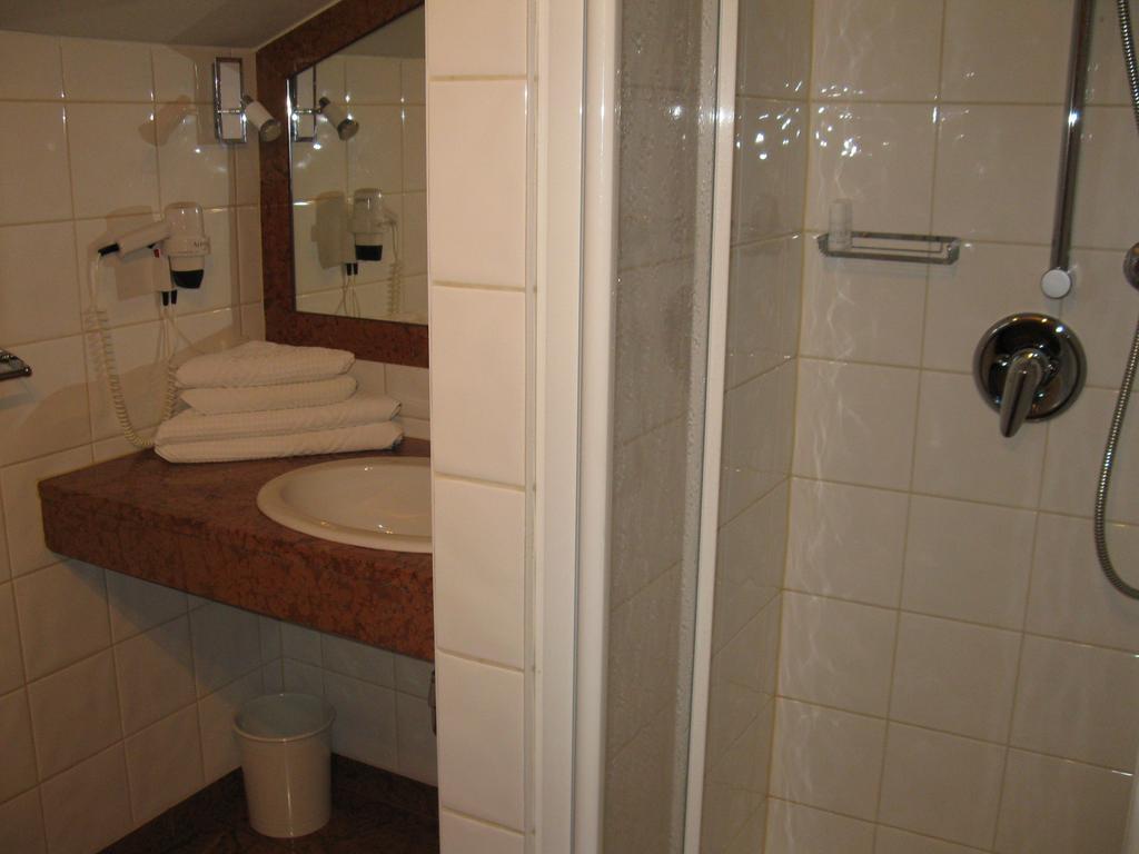 Hotel Martin Ramsau am Dachstein Room photo